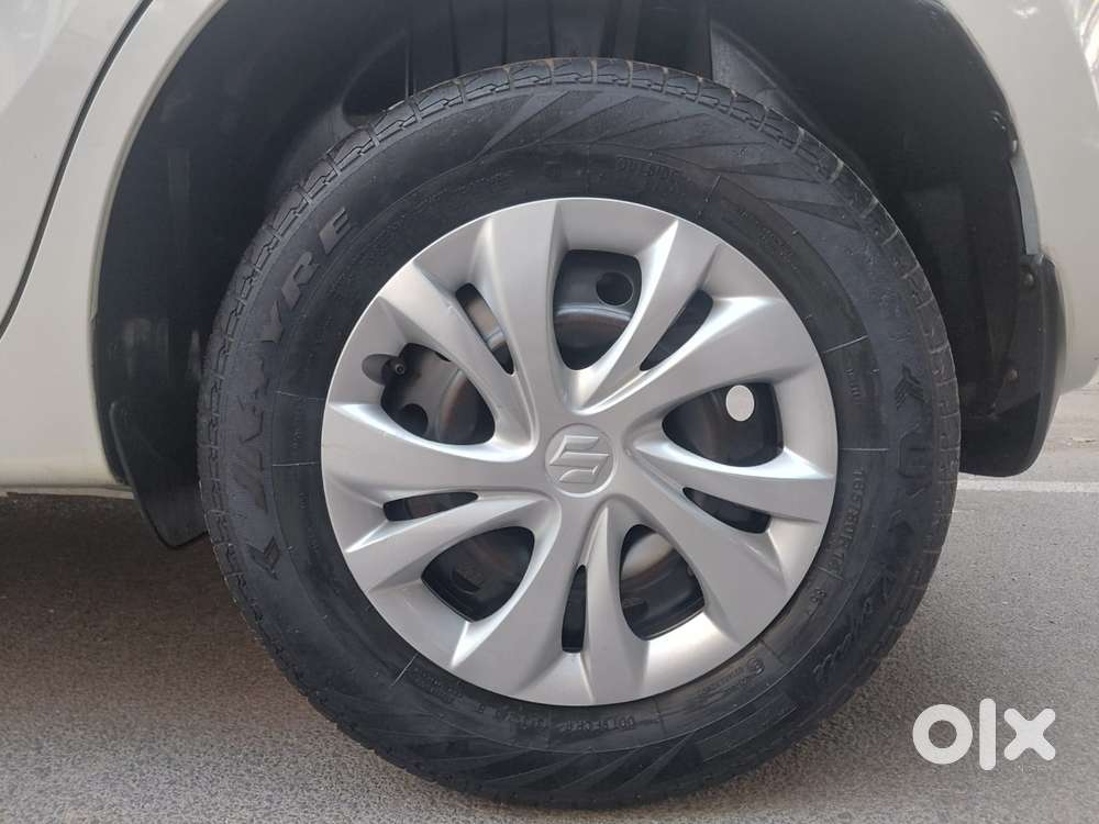 Maruti Suzuki Swift Vxi + Manual, 2020, Petrol