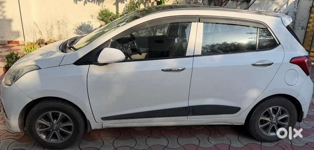 Hyundai Grand I10 2016 Diesel 90000 Km Driven