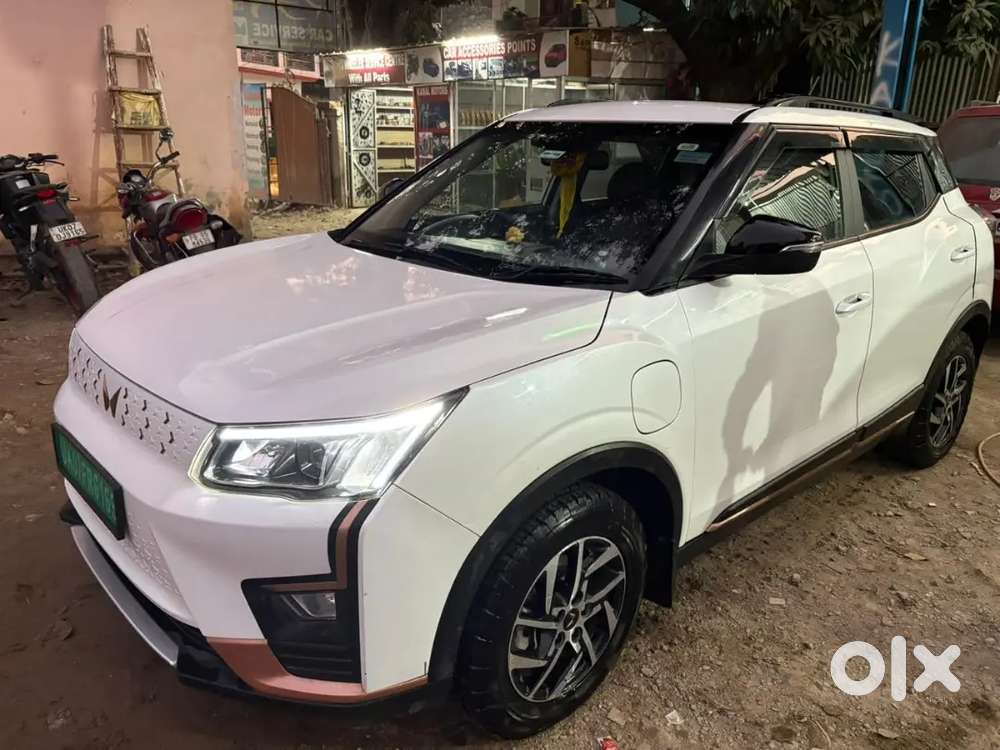 Mahindra Xuv400 Electric 2024