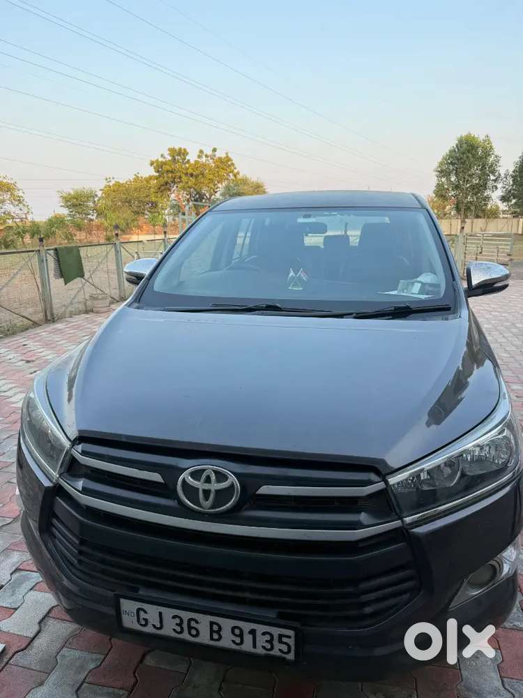 Toyota Innova Crysta 2016
