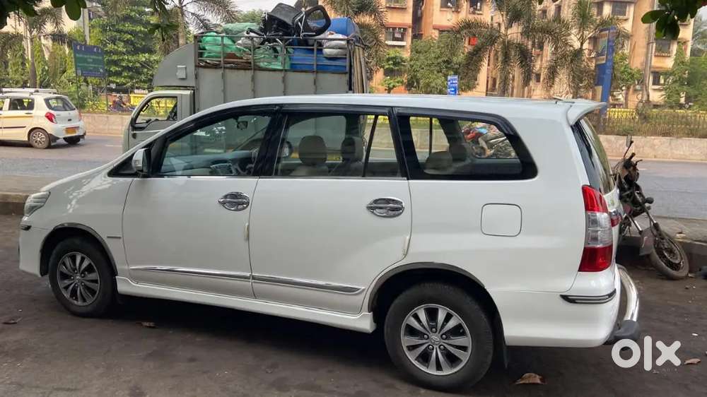 Toyota Innova 2015 Diesel Well Maintained