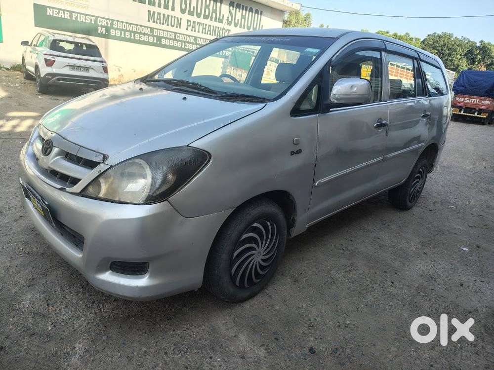 Toyota Innova 2.5 Gx 7 Seater Bs Iv, 2007, Diesel