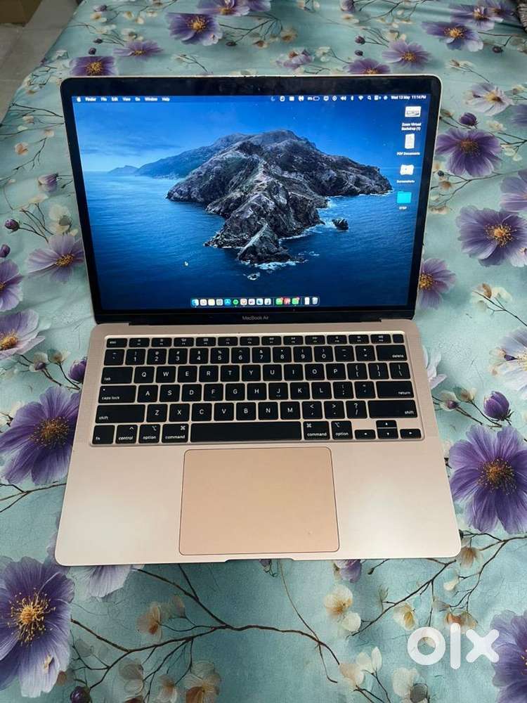 MacBook Air 2020 (13-inch) – Intel i3 8GB RAM 256GB SSD