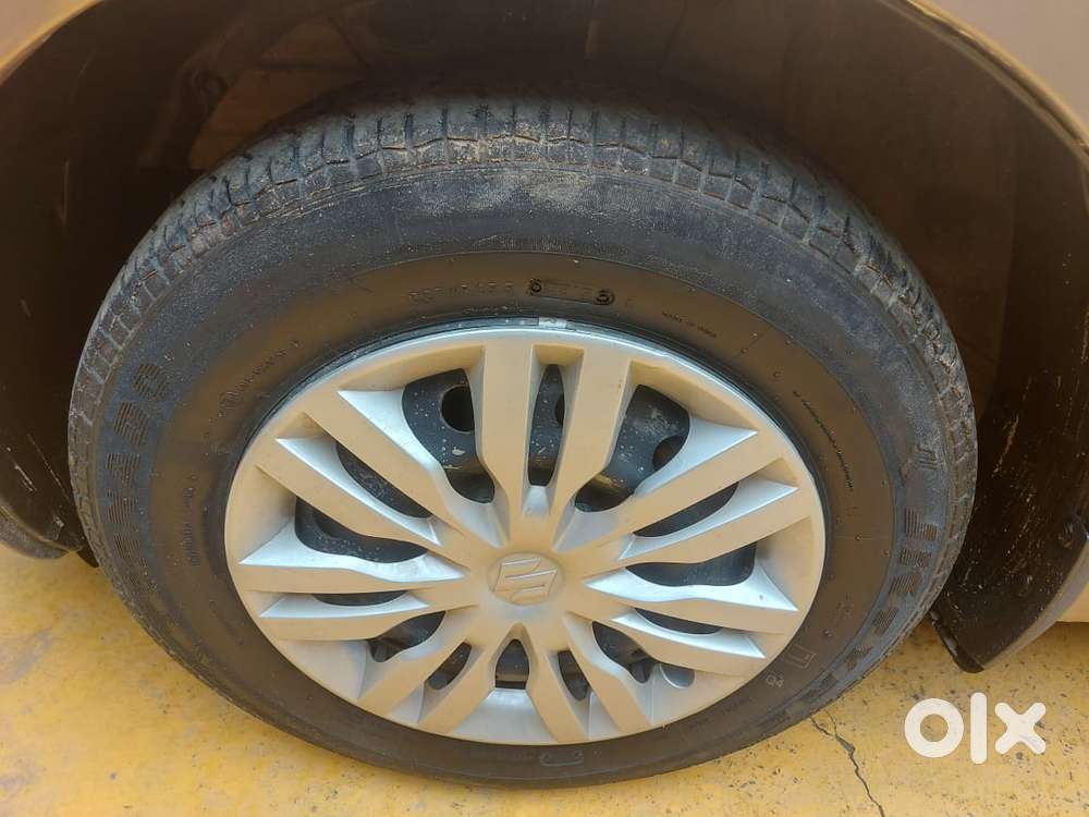 Maruti Suzuki Dzire 1.2 Vxi, 2022, Petrol