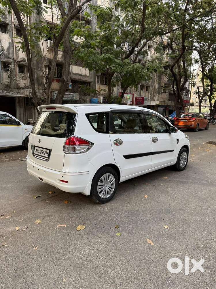 Maruti Suzuki Ertiga Vxi Petrol/cng