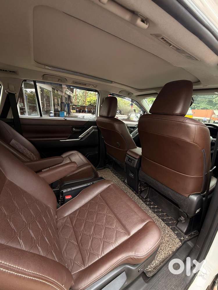 Toyota Innova Hycross 2.0 Zx (o) Hybrid 7 Str, 2023, Petrol