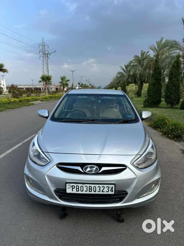 Hyundai Verna 2015 Fluidic Diesel Manual
