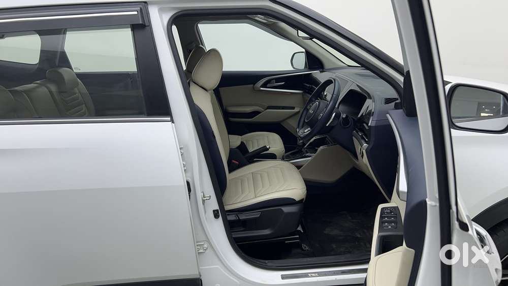 Kia Carens 1.4 Luxury Plus Dct 7 Str, 2022, Petrol