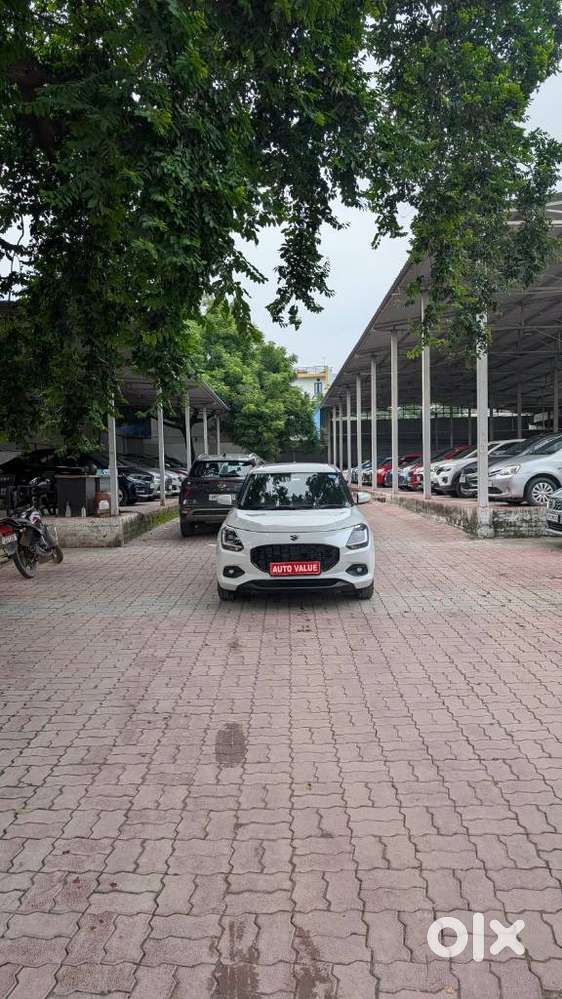 Maruti Suzuki Swift Zxi Plus, 2025, Petrol