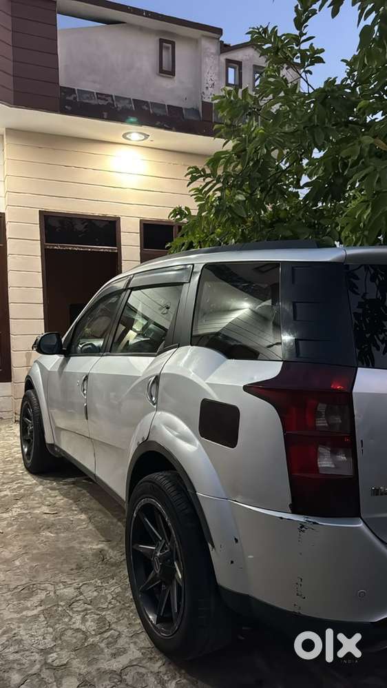 Mahindra Xuv500 Diesel 2011 Year
