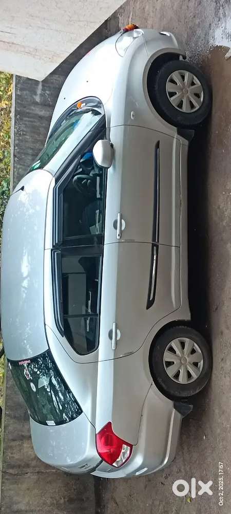 Maruti Suzuki Swift Dzire 2010 Cng & Hybrids 120000 Km Driven