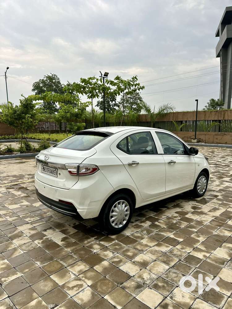 Tata Tigor Xe, 2022, Petrol
