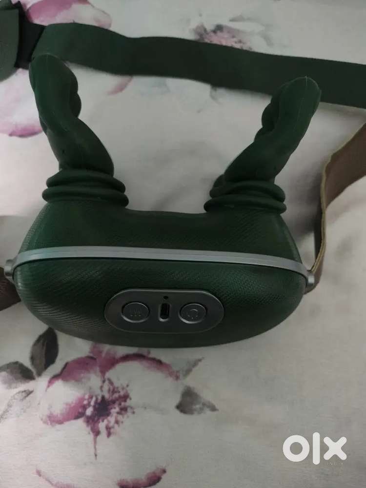 Head and neck massager