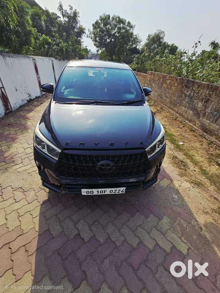 Toyota Innova Crysta 2017 @ 2.4 V Model @ 8 Seater