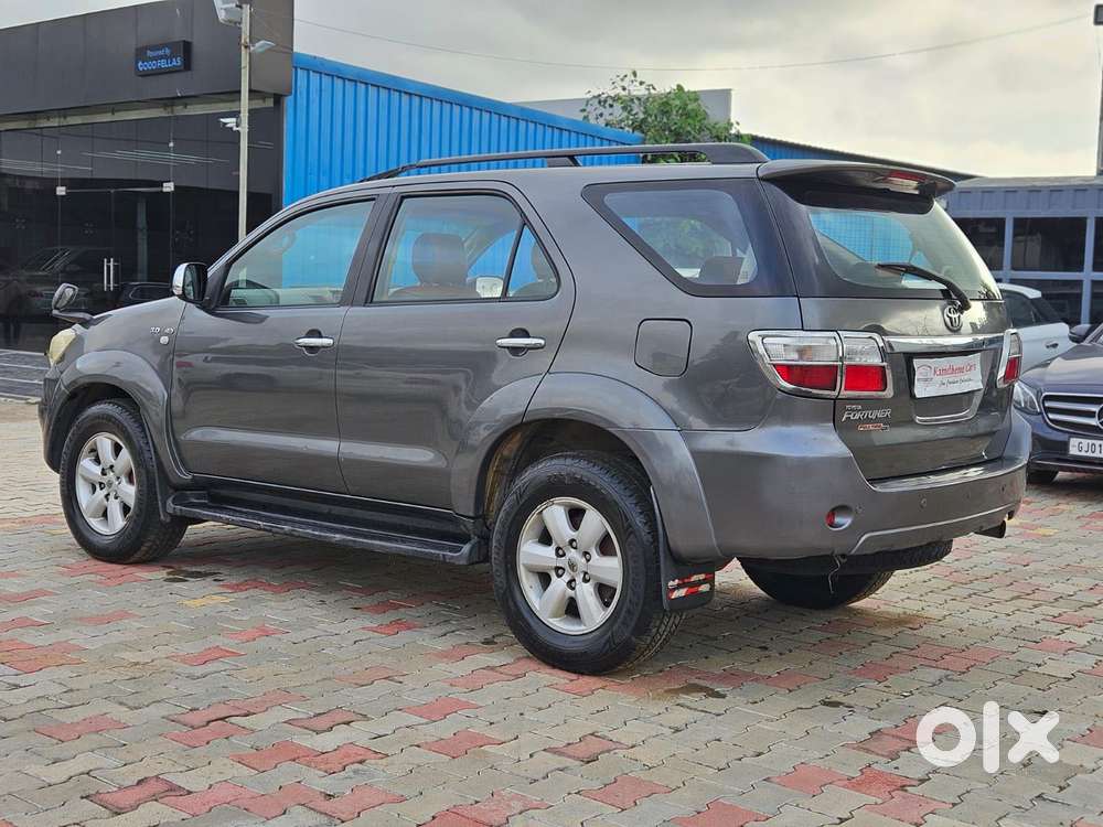 Toyota Fortuner 3.0 4x4 Manual, 2011, Diesel