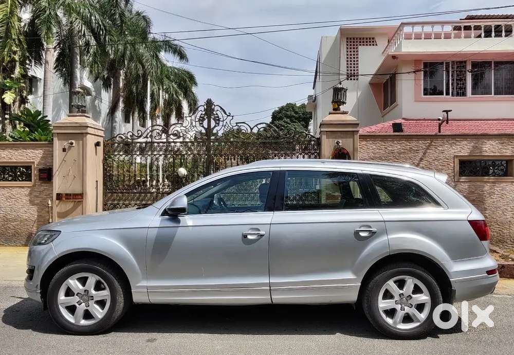 Audi Q7 Diesel Premium Plus Sunroof (7-seater )