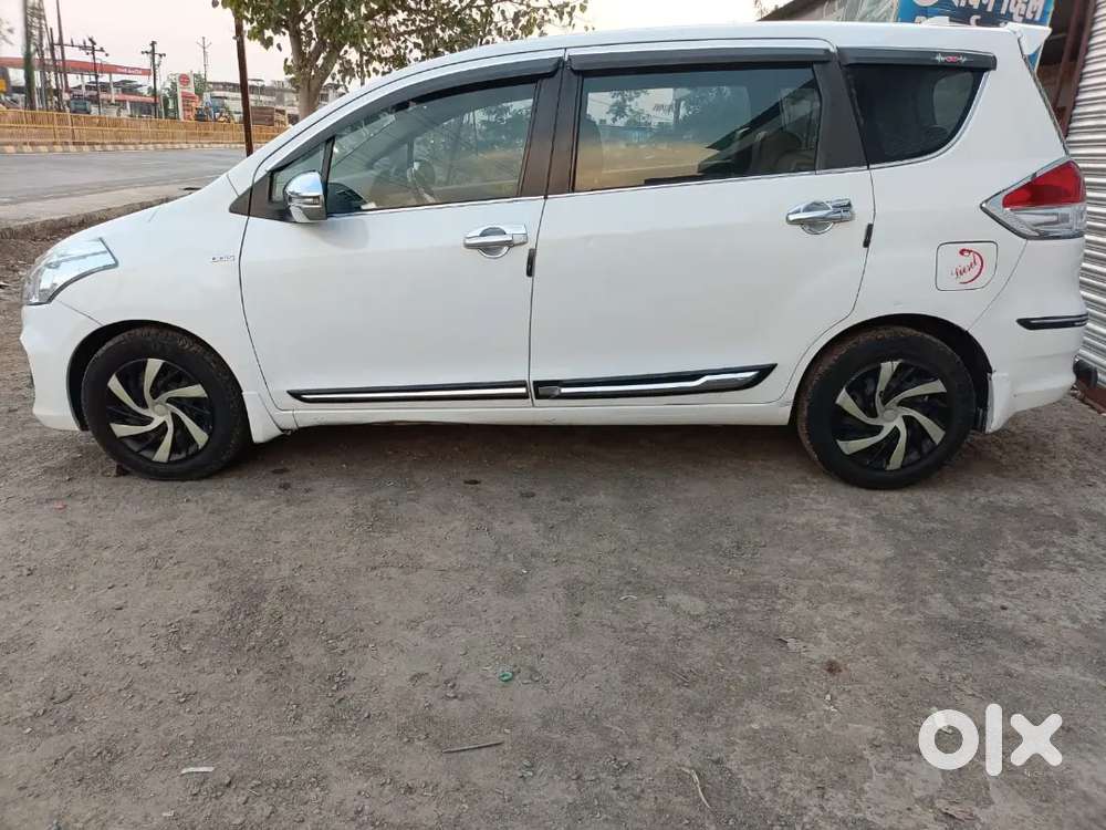 Maruti Suzuki Ertiga 2016 Diesel 100000 Km Driven