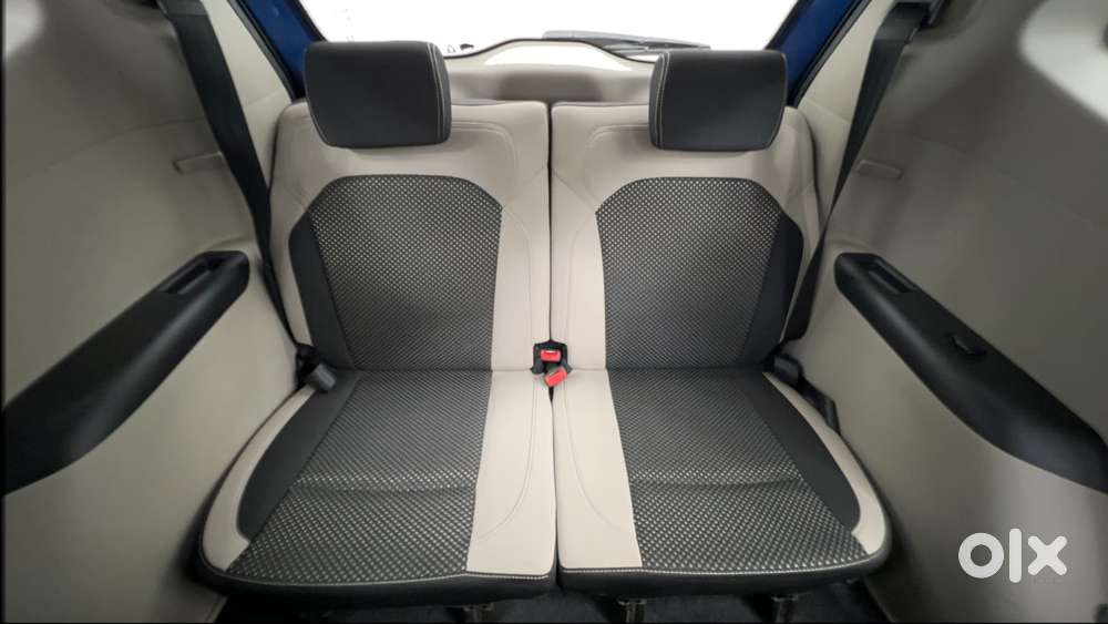 Renault Triber Rxz Easy-r Amt, 2022, Petrol