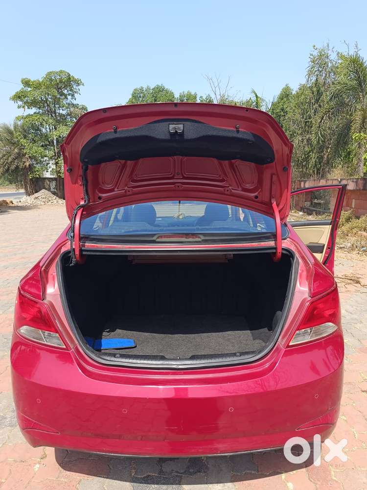 Hyundai Verna Crdi Vgt Sx A/t 1.5, 2015, Diesel