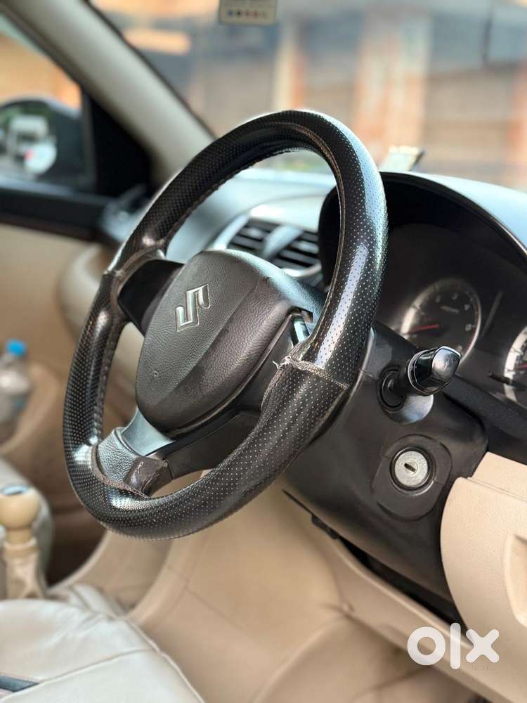Maruti Suzuki Swift Dzire Vdi Bsiv, 2014, Diesel