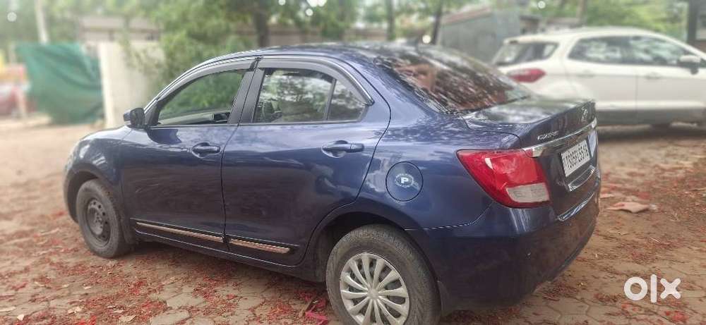 Maruti Suzuki Dzire 1.2 Vxi, 2022, Petrol