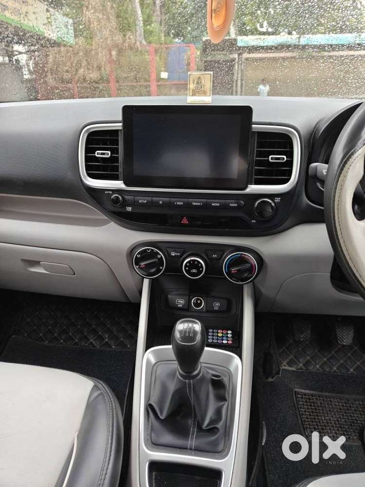 Hyundai Venue 1.2 S Plus, 2023, Petrol