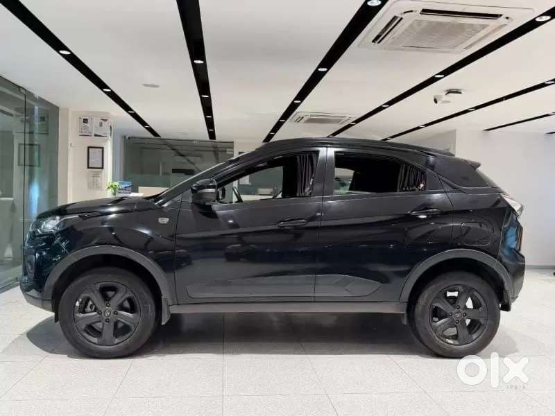 Tata Nexon 1.2 Revotron Xza Plus Luxs Red Dark Edition Amt, 2023, Pe..