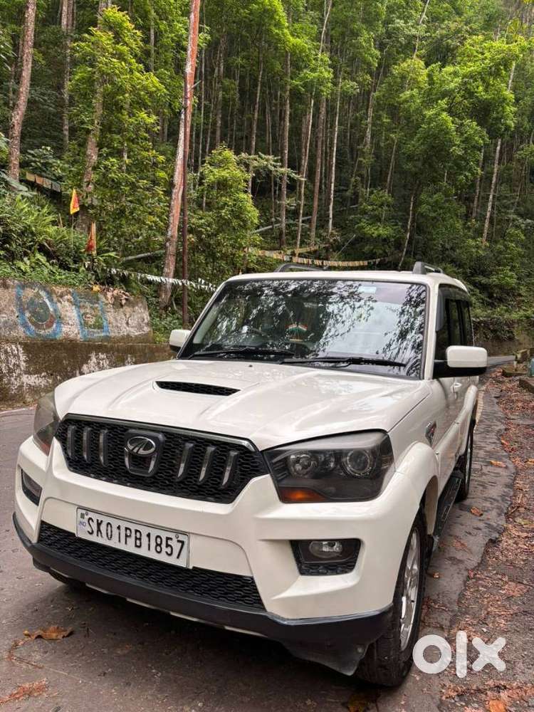 Mahindra Scorpio S10, 2016, Diesel