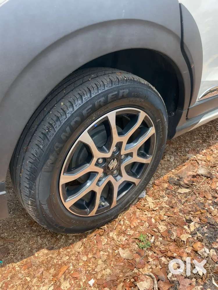 Maruti Suzuki Xl6 2023 Petrol 27000 Km Driven