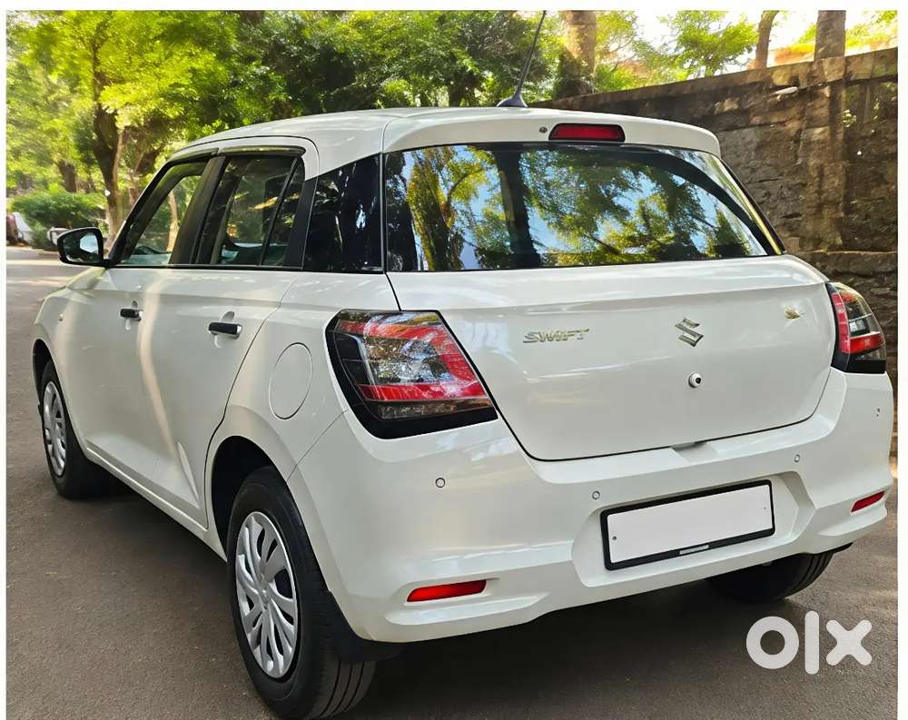 2025 Maruti Suzuki Swift Lxi (o)  Only 8,000 Km  Excellent Condition