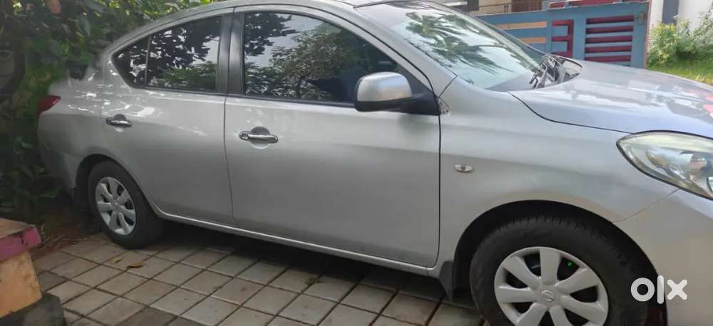 Nissan Sunny 2013