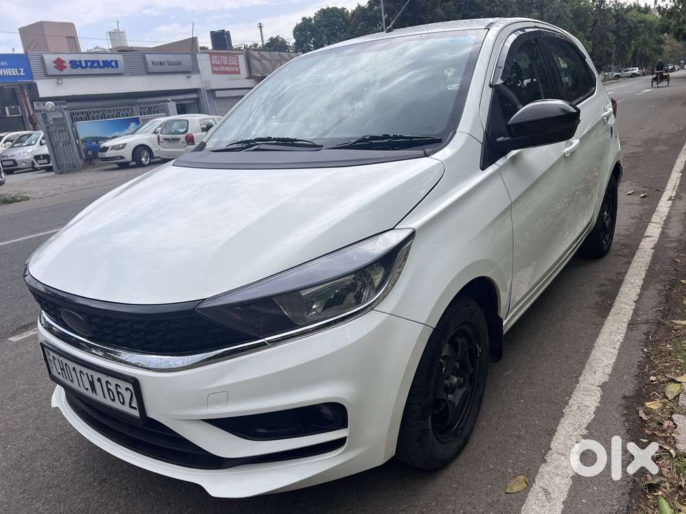 Tata Tiago 1.2 Revotron Xt (o), 2024, Petrol