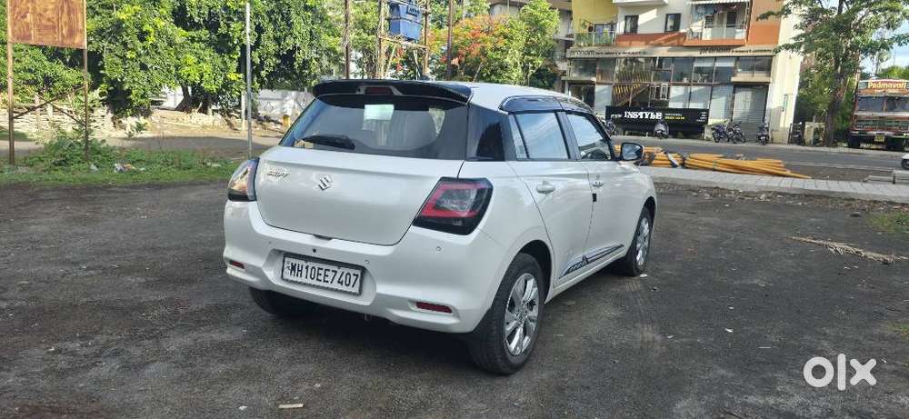 Maruti Suzuki New-gen Swift Zxi, 2024, Petrol