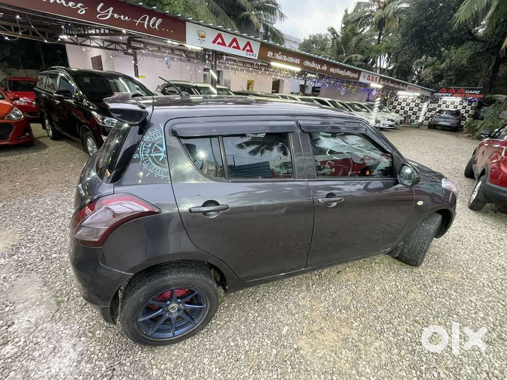 Maruti Suzuki Swift Lxi Option, 2015, Petrol