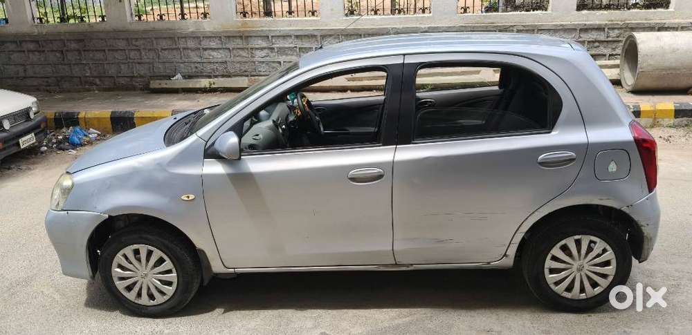Toyota Etios Liva G, 2011, Petrol