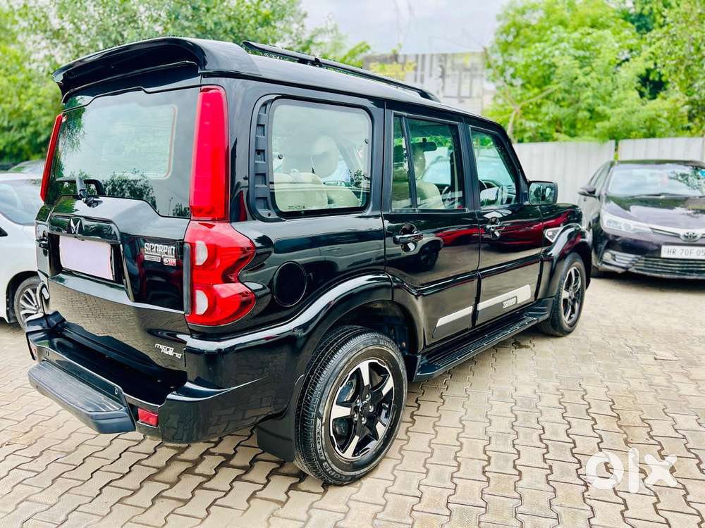 Mahindra Scorpio Classic 2.2 S 11 Mt 7 Str, 2023, Diesel