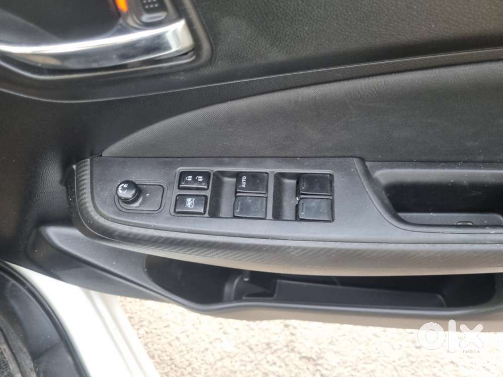 Maruti Suzuki Swift Vxi + Manual, 2020, Petrol