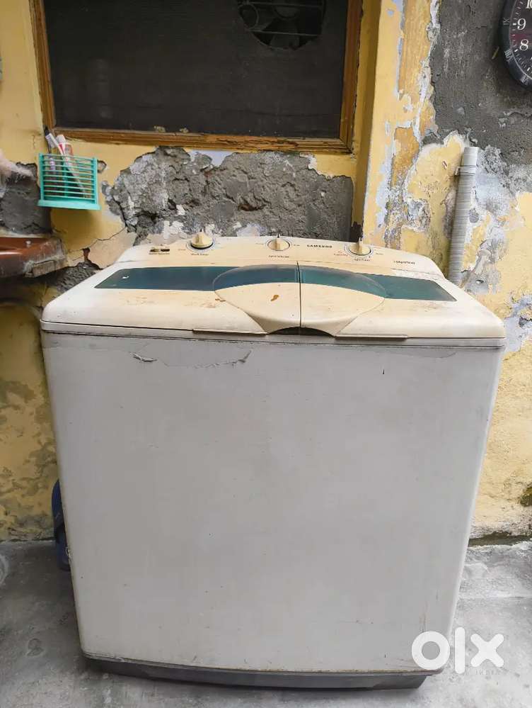 Semi Automatic Washing Machine (Not Working)