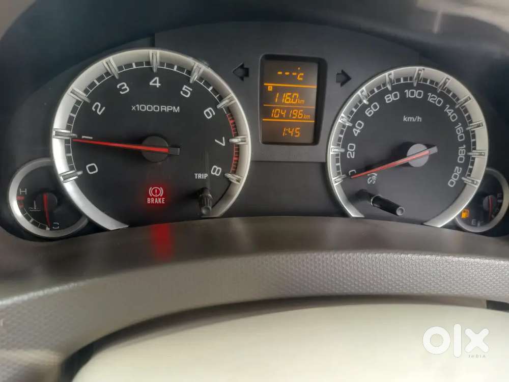 Maruti Suzuki Ertiga Zxi 2012 Top Model