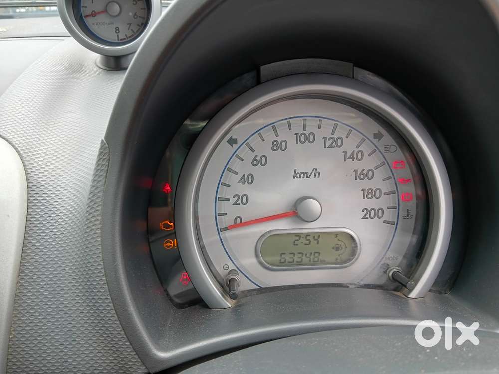 Maruti Suzuki Ritz Vxi, 2013, Petrol
