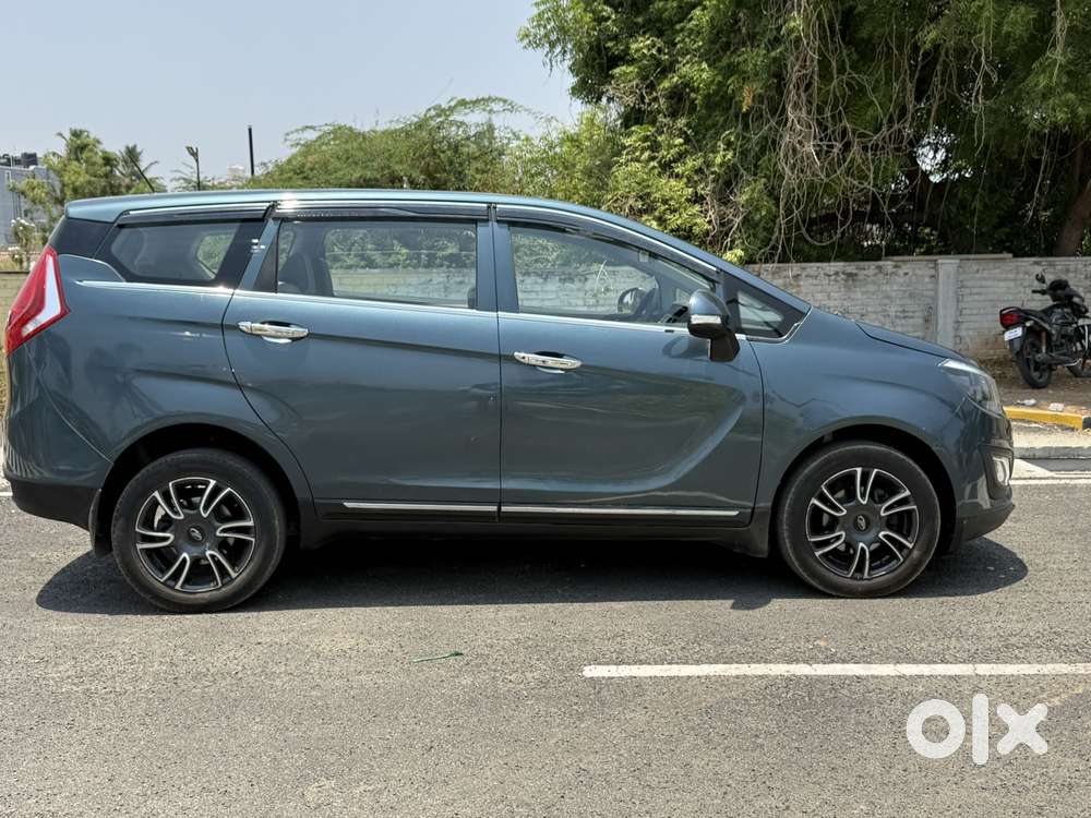 Mahindra Marazzo M8, 2019, Diesel