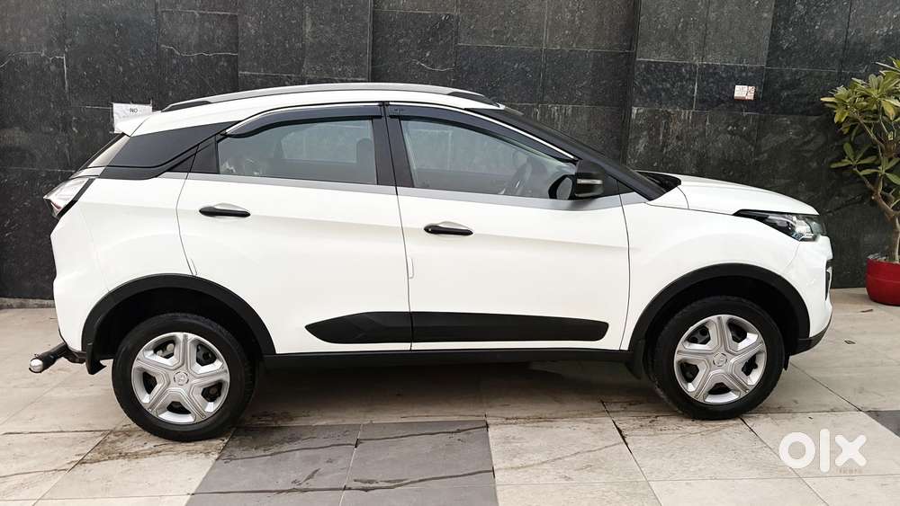 Tata Nexon 1.5 Revotorq Xm (s), 2022, Diesel