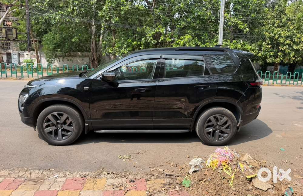 Tata Safari 2.0 Xz Plus Dark Edition, 2023, Diesel