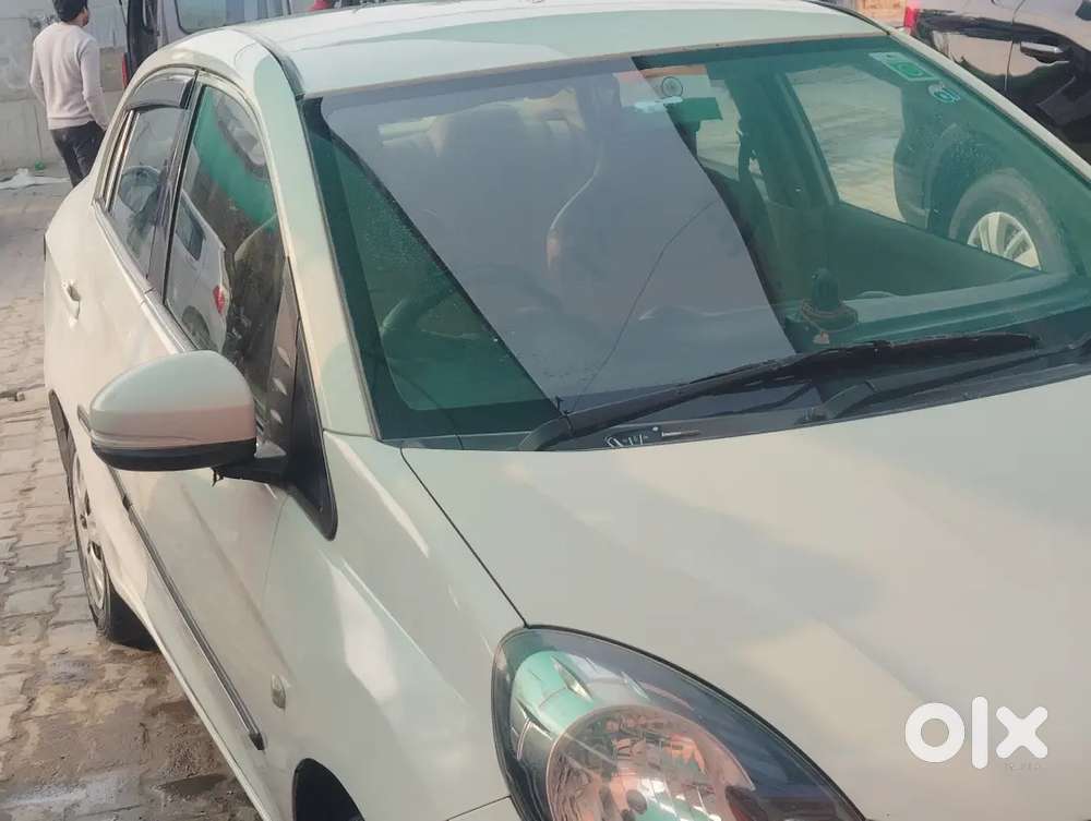 Honda Amaze 2015 Petrol Good Condition With Out Side Cng Dryogeshdagar