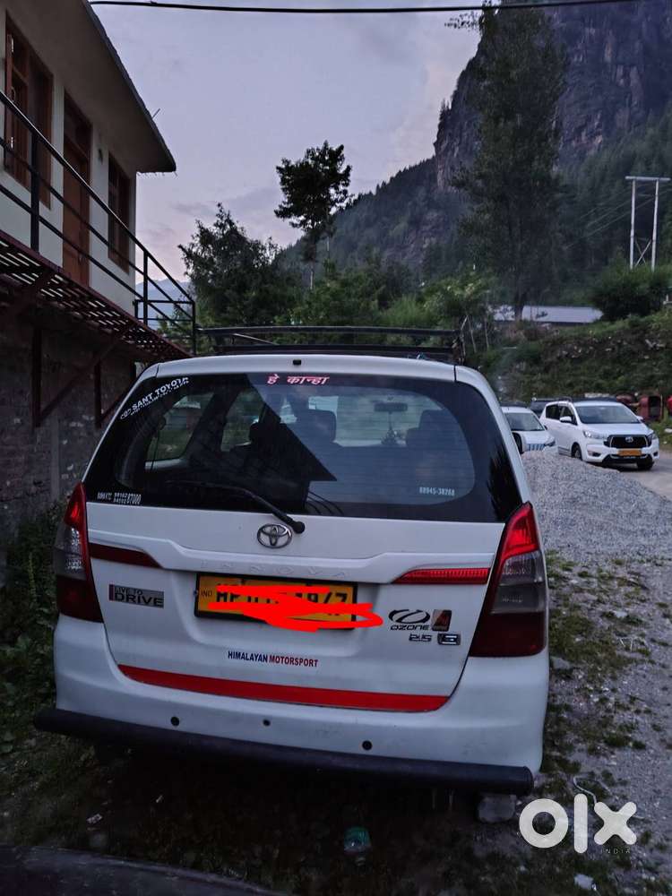 Toyota Innova 2.5 2014