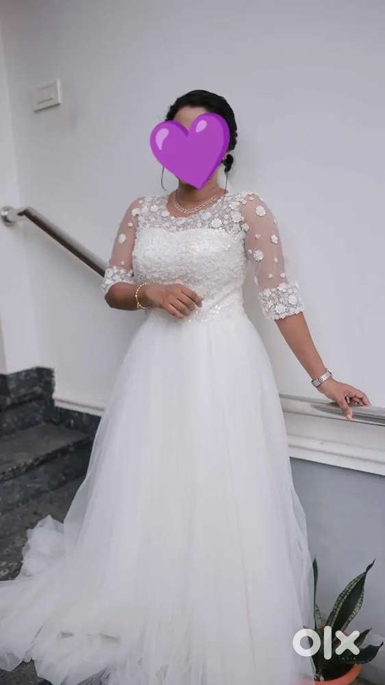 Elegant Designer Wedding Gown and lehanga for sale Women