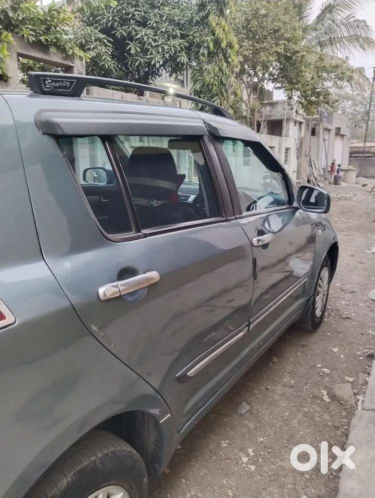 Maruti Suzuki Swift 
Lxi