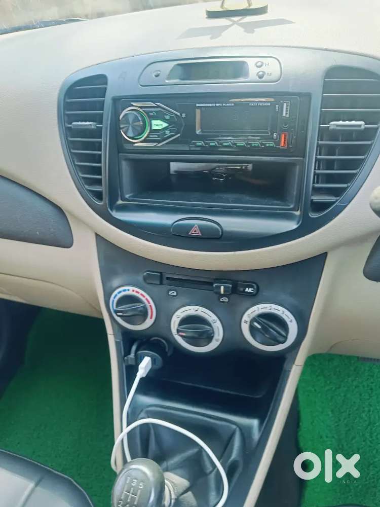 Hyundai I10 Magna Petrol 2010 मैन्युअल