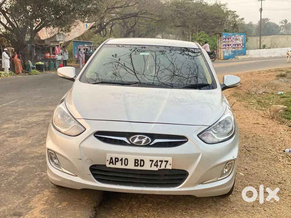 Hyundai Verna 2013 Diesel 190000 Km Driven