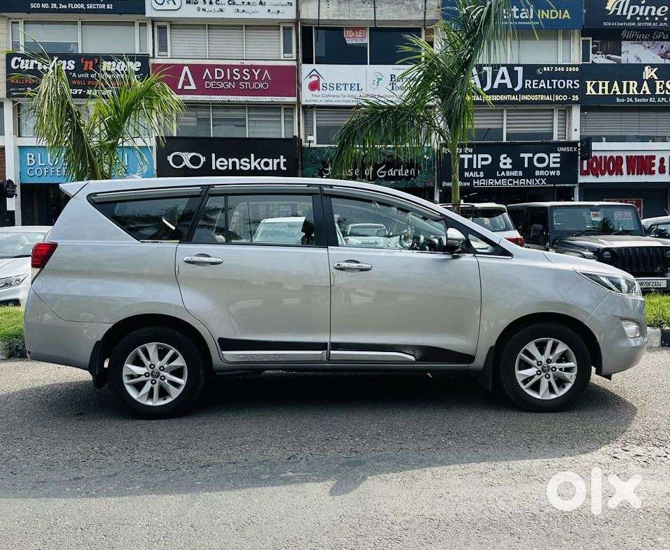 Toyota Innova Crysta 2.4 G Mt, 2019, Diesel